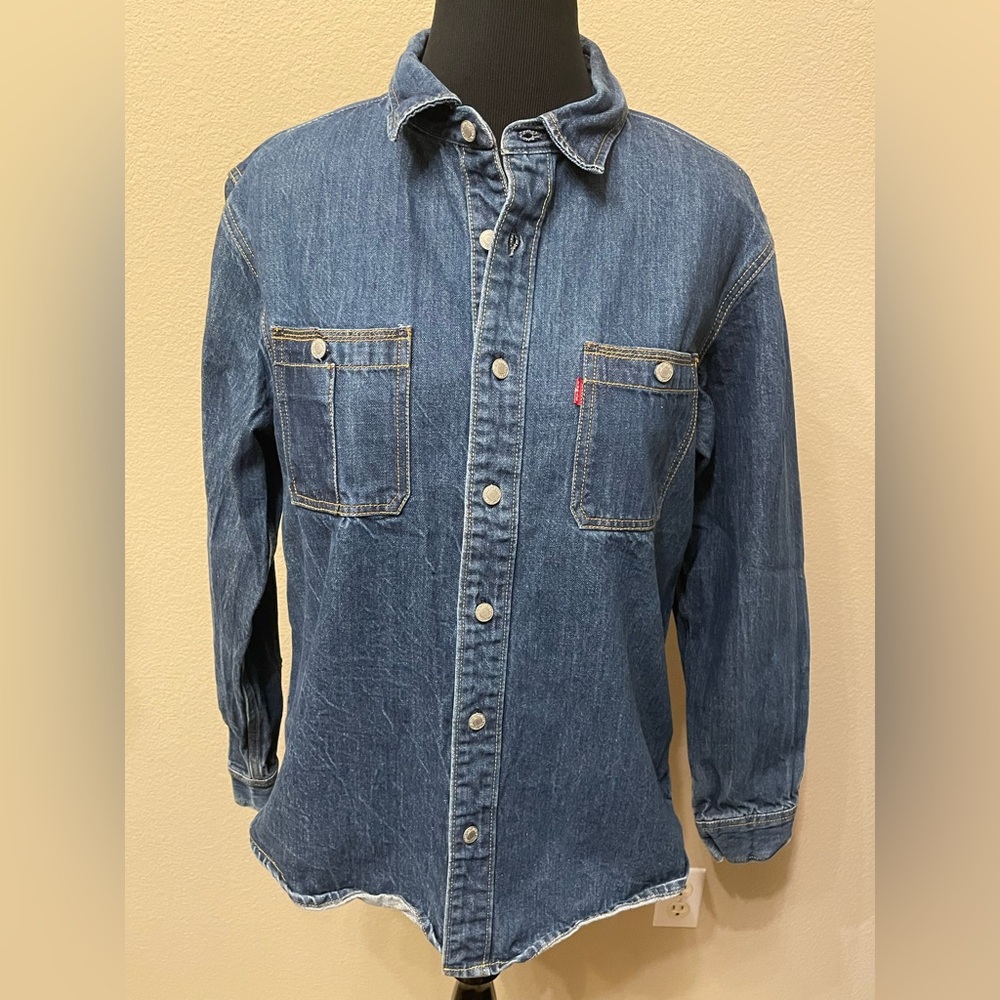 Levi's Denim Long-Sleeve with Buttons, Women's L, thick denim EUC